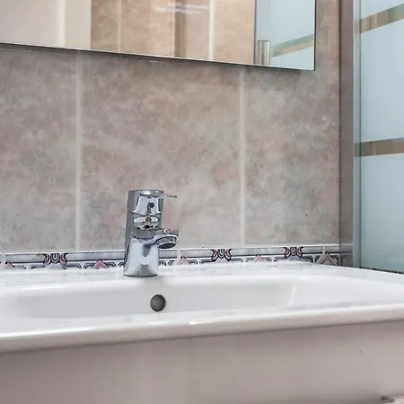 Sur Sofia * Fuengirola